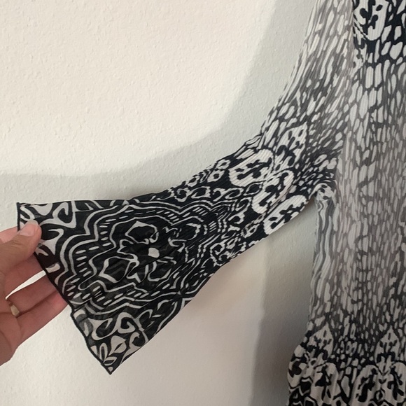 💥💥💥3 for 12💥💥💥Dressy Blouse - Picture 5 of 8